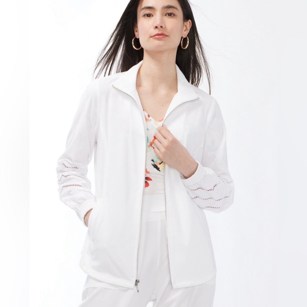 Chico’s cut-out jacket in white size small
